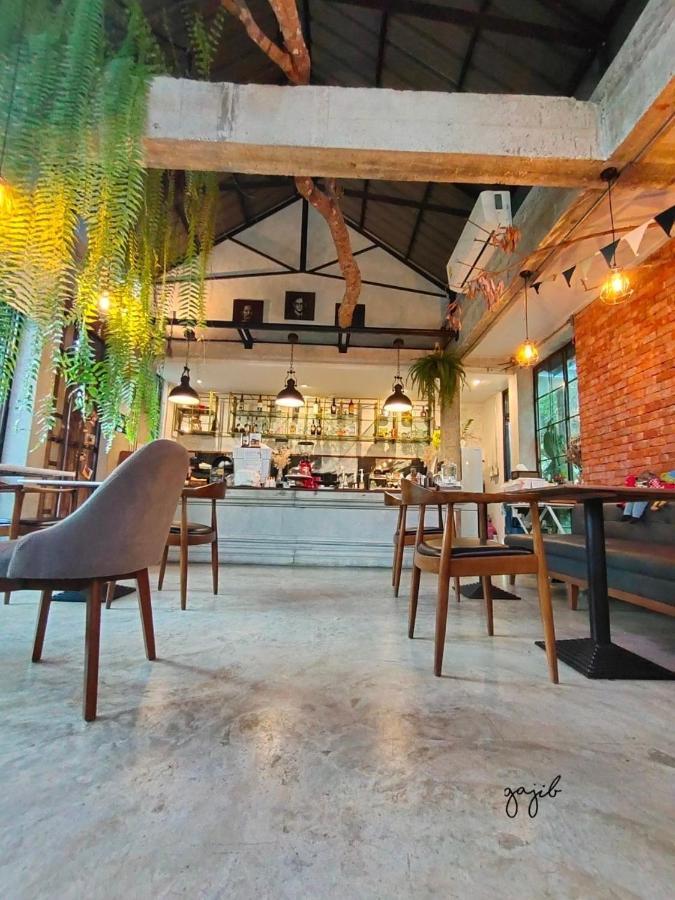 Gajib Bed&Breakfast أمفاوا المظهر الخارجي الصورة